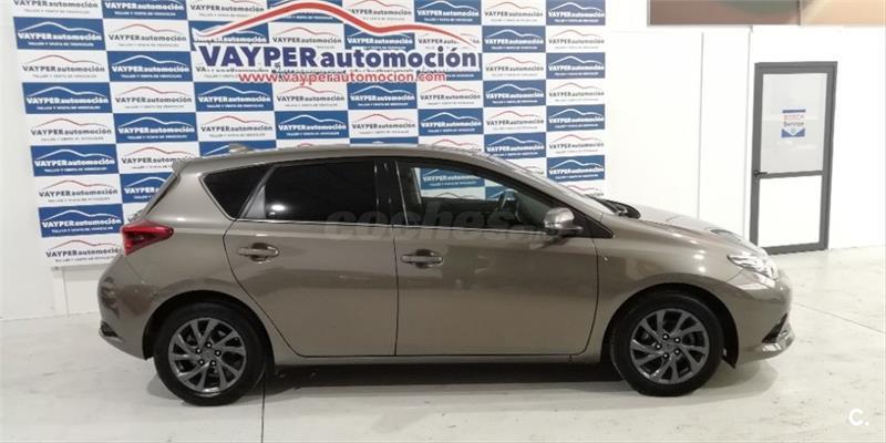 TOYOTA Auris (2017) - 13.500 € en A Coruña | Coches.net