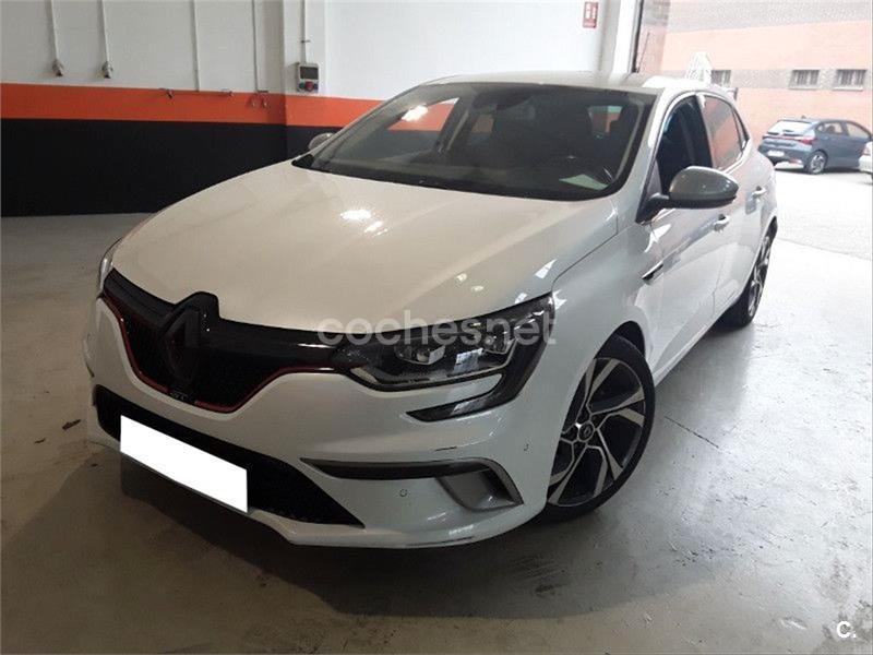 Renault Megane IV, Ficha técnica, Consumo, Medidas