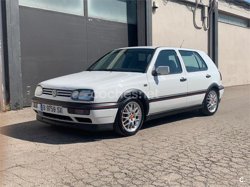 VOLKSWAGEN Golf (1996) - 4800 € en Barcelona 