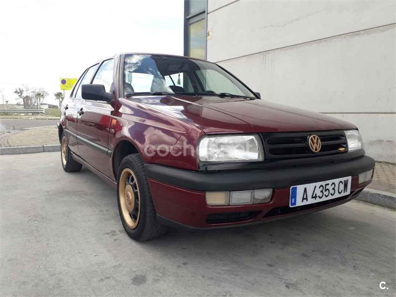 VOLKSWAGEN Vento de segunda mano y ocasión 