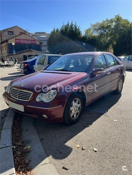 MERCEDES-BENZ Clase C C 220 CDI ELEGANCE 4p.