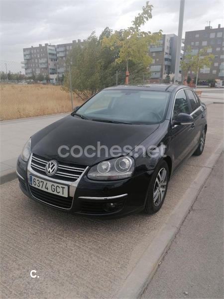 VOLKSWAGEN Jetta año 2008 de segunda mano y ocasión 