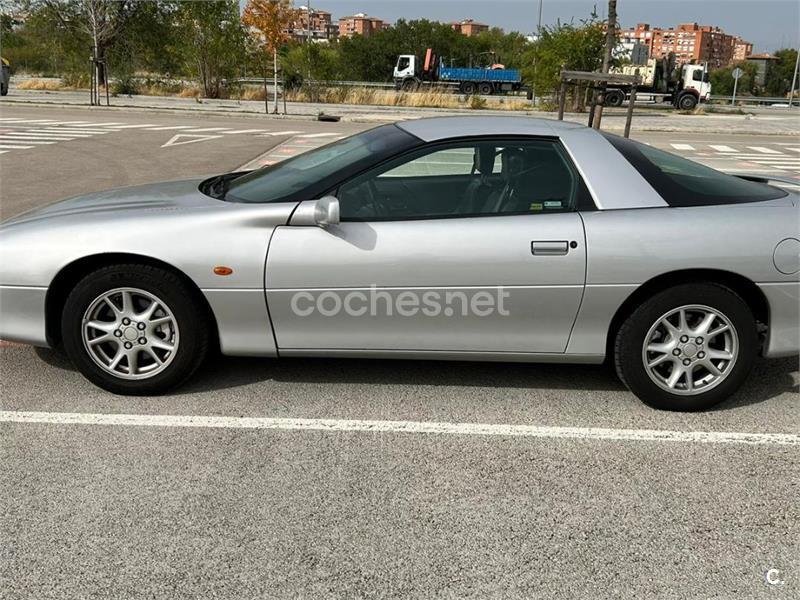 CHEVROLET Camaro (2000) - 5000 € en Madrid 