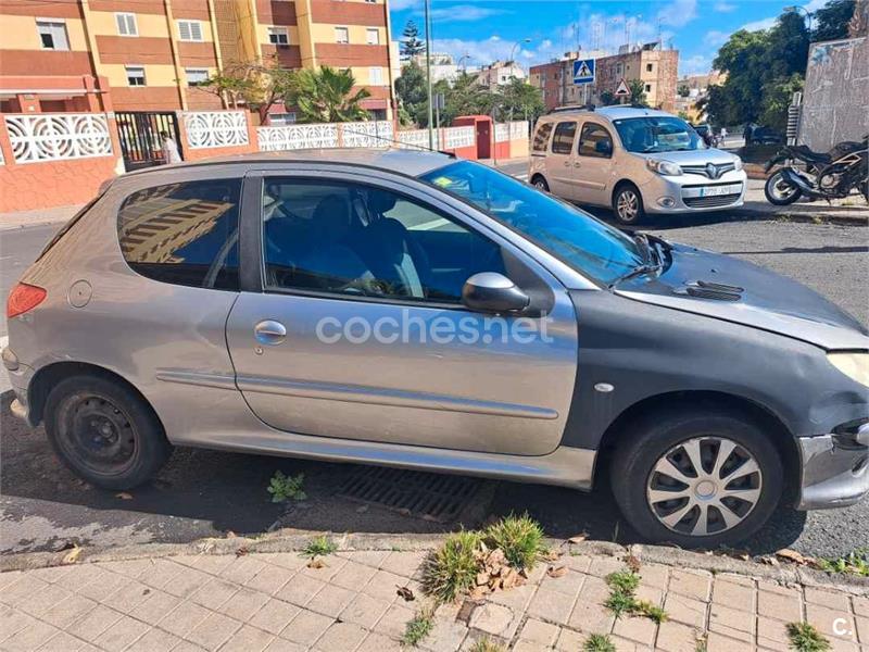 PEUGEOT 206 (2005) - 350 € en Las Palmas 