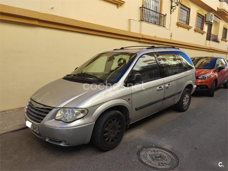 CHRYSLER Voyager (2005) - 2300 € en Granada 