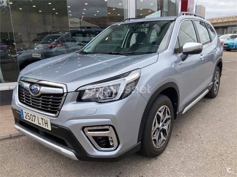 SUBARU Forester 2.0i Hybrid CVT Sport Plus