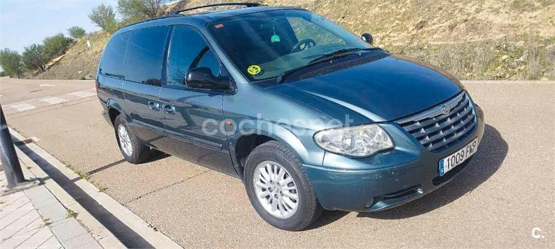 CHRYSLER Voyager (2007) - 5000 € en Valladolid 