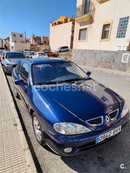 RENAULT Megane (2001) - 2500 € en Almería 