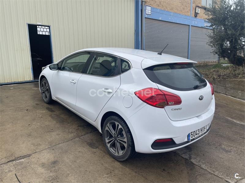 KIA ceed 1.6 CRDi VGT Emotion