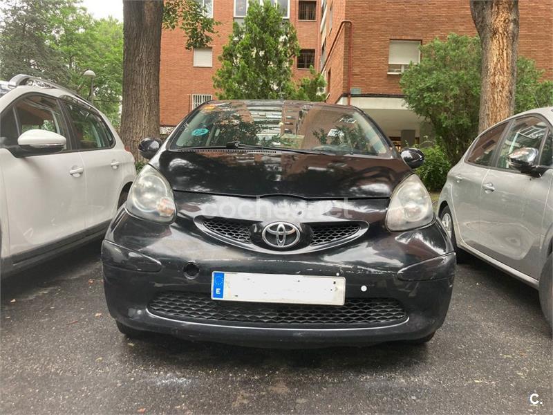 TOYOTA Aygo 1.0 VVTi Aygo