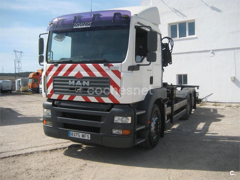 MAN TGA 26 310 CAJA ABIERTA CON GRUA