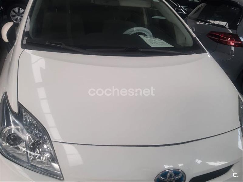 TOYOTA Prius 1.8 HSD ECO