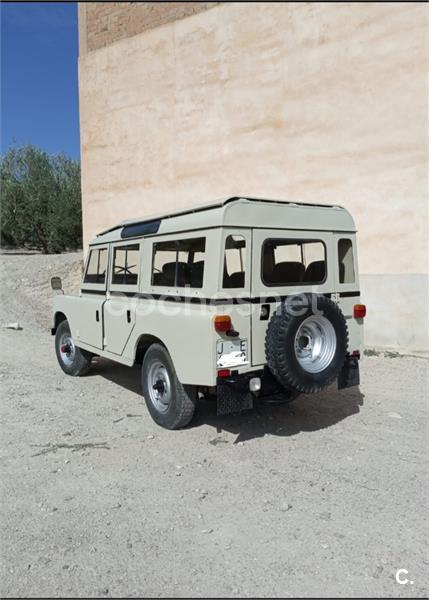 LAND-ROVER Defender 110 2.5TDI KAT STATION WAGON 5p.