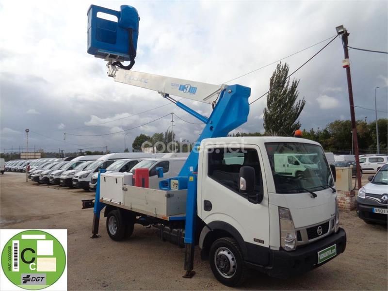 NISSAN NT400 35.133 Basico CAL Cabina Abatible Larga