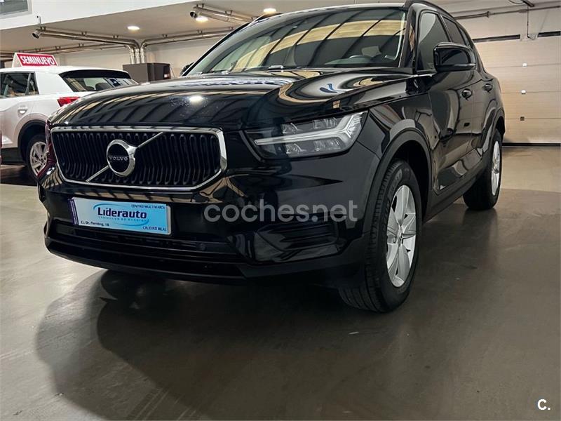 VOLVO XC40 1.5 T3 Momentum