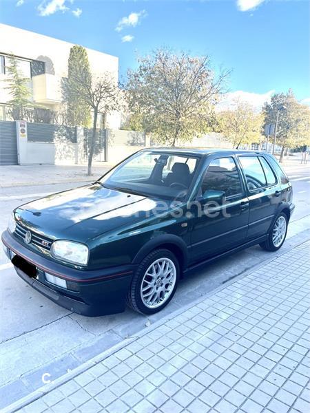 VOLKSWAGEN Golf GOLF 2.0 GTI