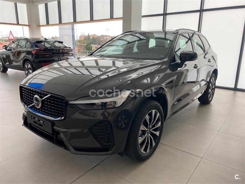 VOLVO XC60 2.0 B4 D Plus Dark Auto