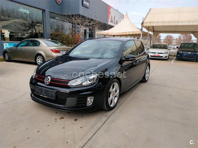 VOLKSWAGEN Golf 2.0 TSI DSG 6 vel GTI