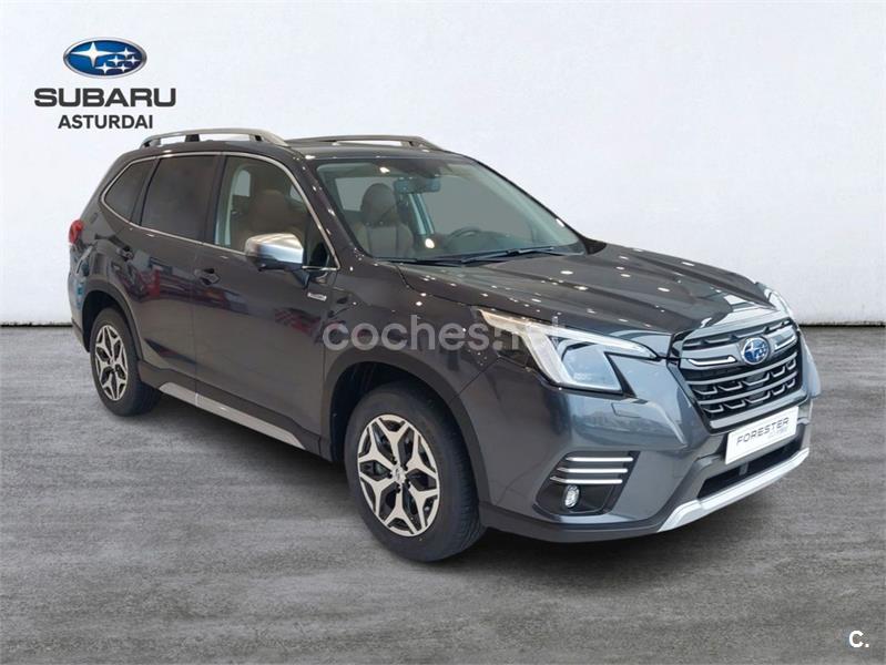 SUBARU Forester 2.0i Hybrid CVT Executive Plus