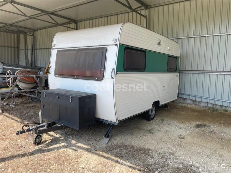 Vendo caravana sin humedades con papeles 4000 en Asturias