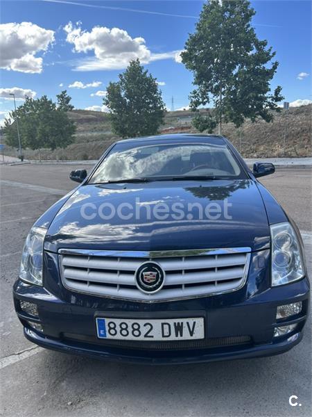 CADILLAC STS 4.6 V8 Sport Luxury 4p.