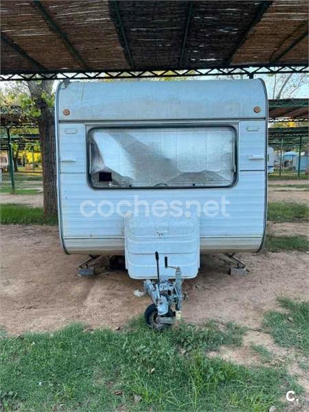 se vende caravana restaurada 1900 en Barcelona Coches