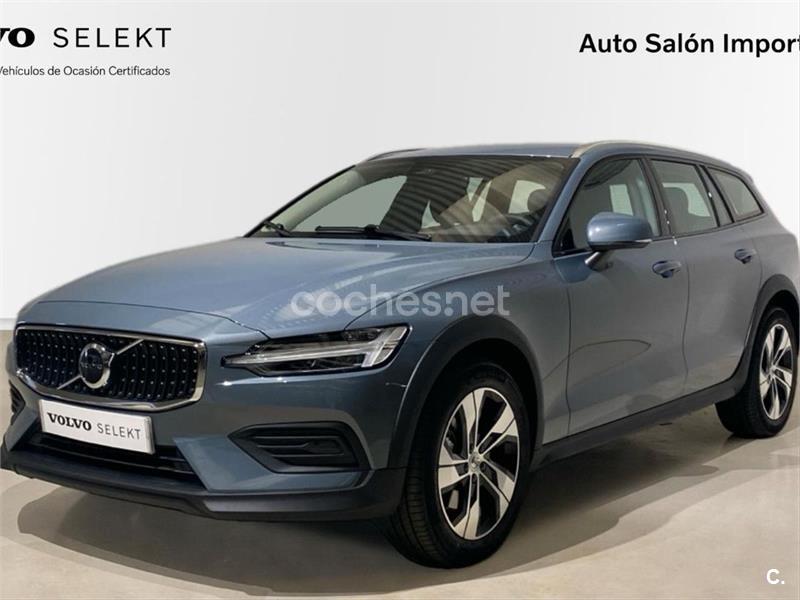 VOLVO V60 Cross Country 2.0 B4 D AWD Cross Country Core Auto