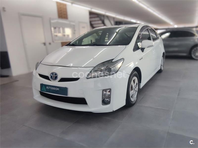 TOYOTA Prius Eco