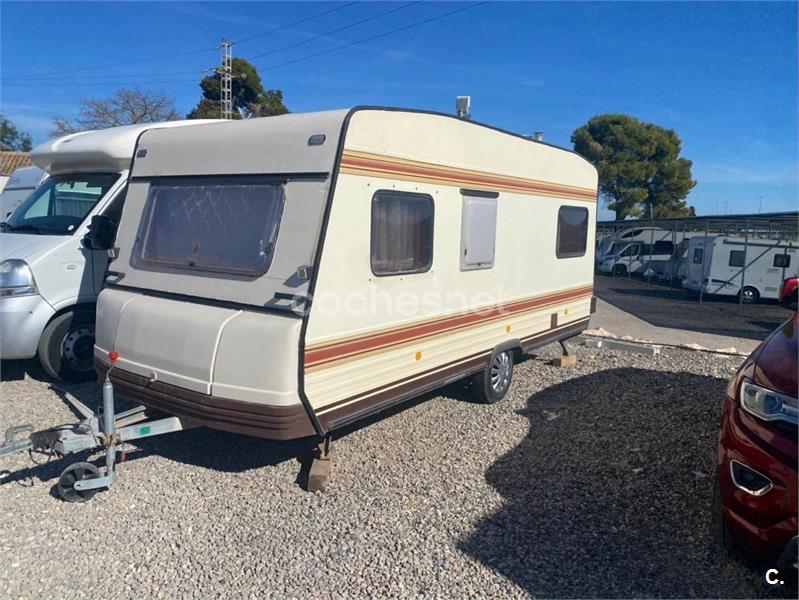 vendo caravana 4300 en Valencia Coches