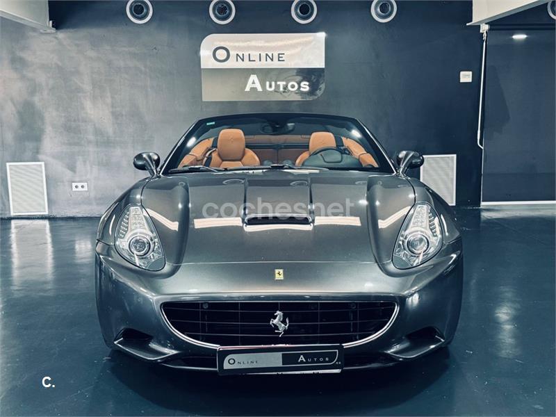 FERRARI California 4.3 V8 4 plazas 2p.