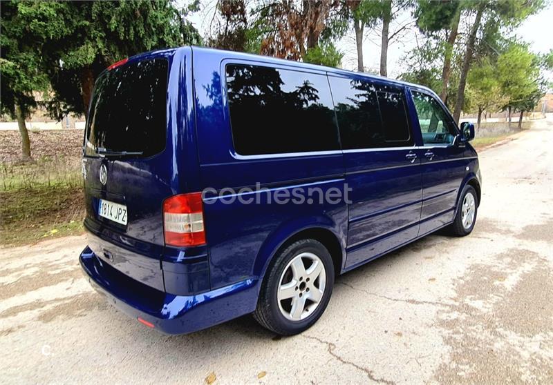 VOLKSWAGEN Multivan 2.5TDI 174CV HIGHLINE 5p.