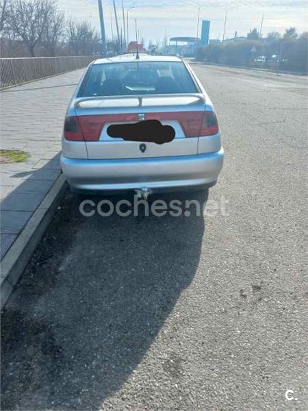 SEAT Cordoba (1998) - 1800 € en León | Coches.net