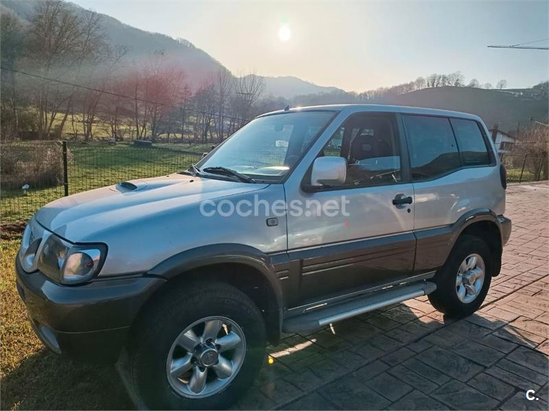 NISSAN Terrano II 2.7 TD Comfort