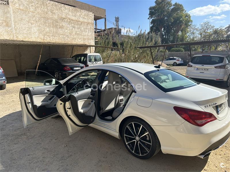 MERCEDES-BENZ Clase CLA CLA 200 CDI Urban 4p.