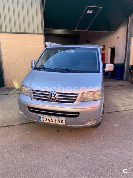 VOLKSWAGEN Multivan 2.5TDI 174CV HIGHLINE 5p.