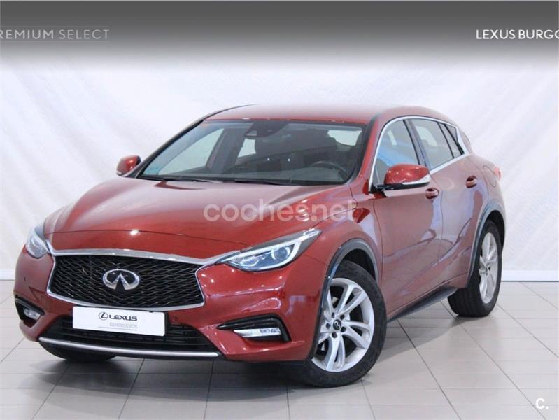 INFINITI Q30 1.6TC PREMIUM TECH 7DCT