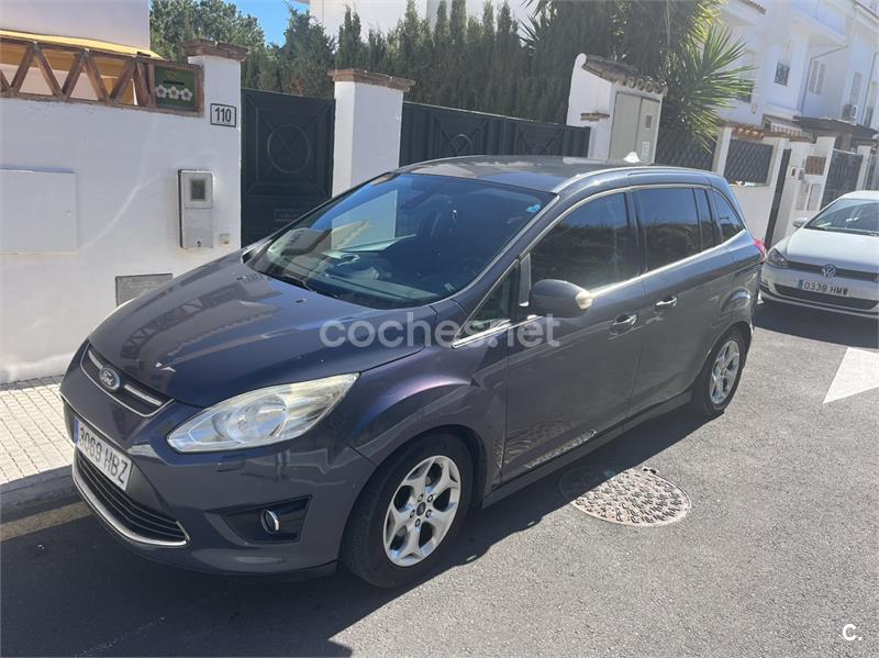 FORD Grand CMax 1.6 TDCi 115 Titanium