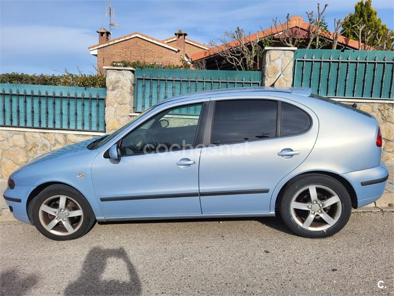 SEAT León (2004) - 3.500 € en Girona