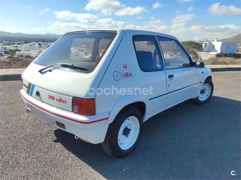 PEUGEOT 205