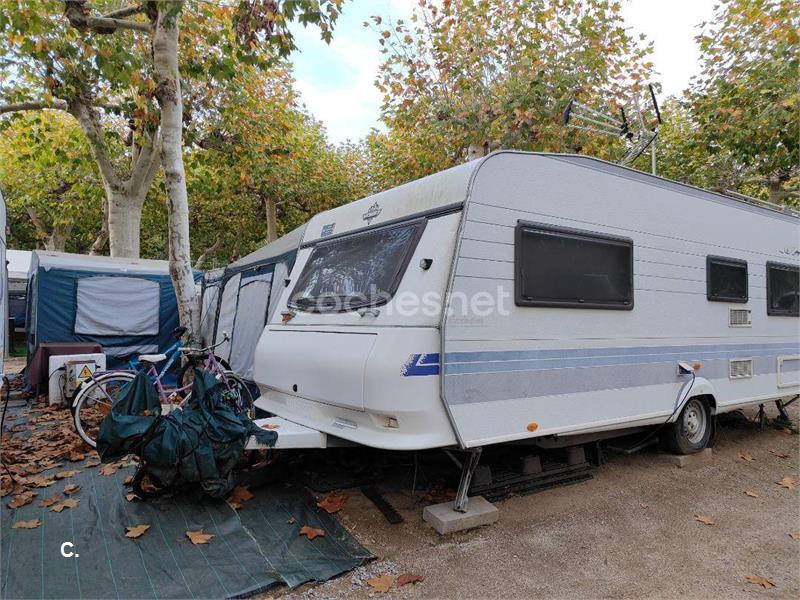 Caravana fija en camping 8650 en Barcelona Coches