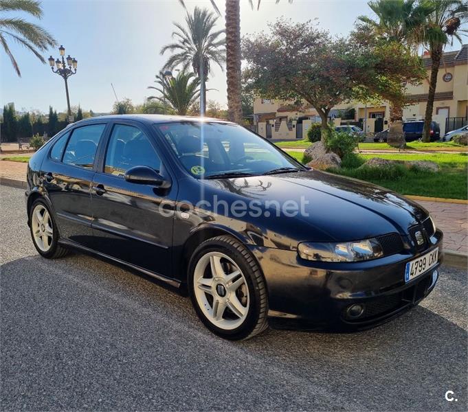 Coche del día: SEAT León 1.8 20vt - espíritu RACER