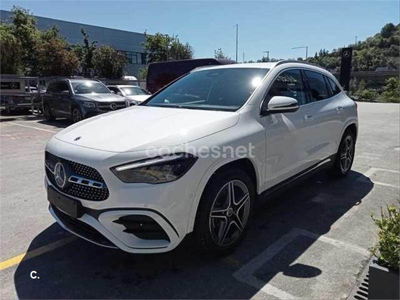 MERCEDES-BENZ GLA GLA 200 D 4MATIC