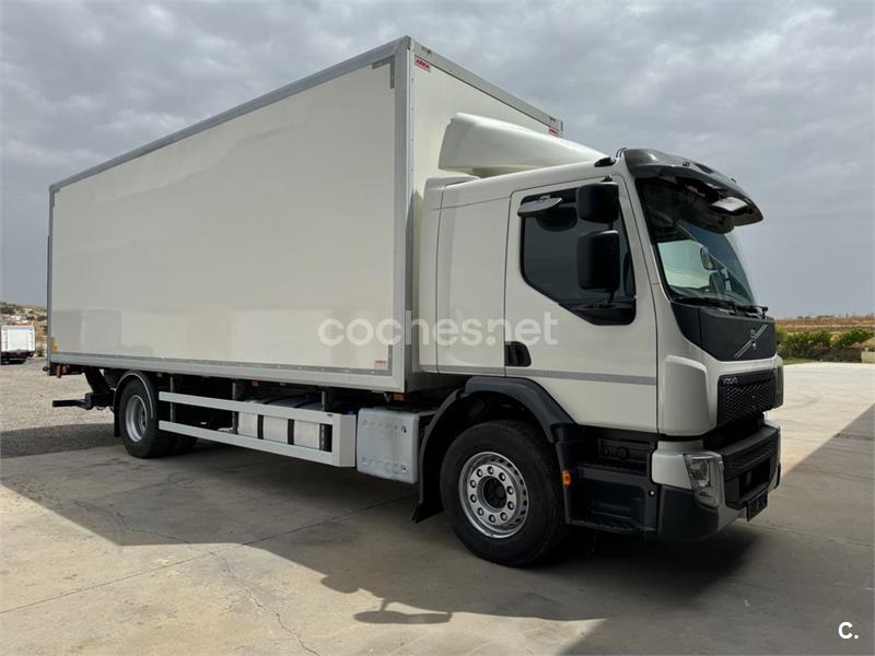 VOLVO FE 320. Furgon 18 ton. Euro 6. 295000 km.