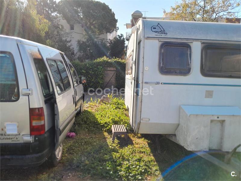 Caravana menos 750kg con papeles 3200 en Barcelona Coches