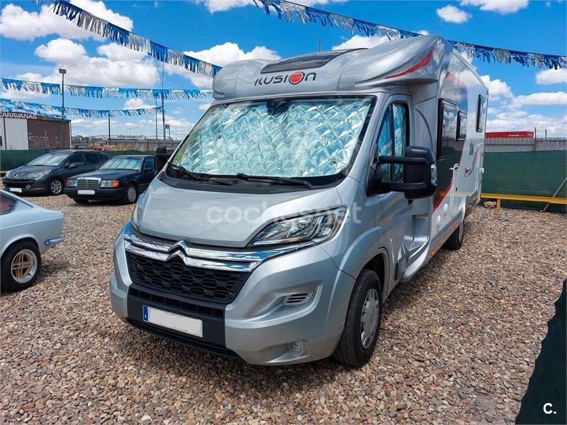 AUTOCARAVANA PERFILADA ILUXION 740 XMK 58.000 en Madrid