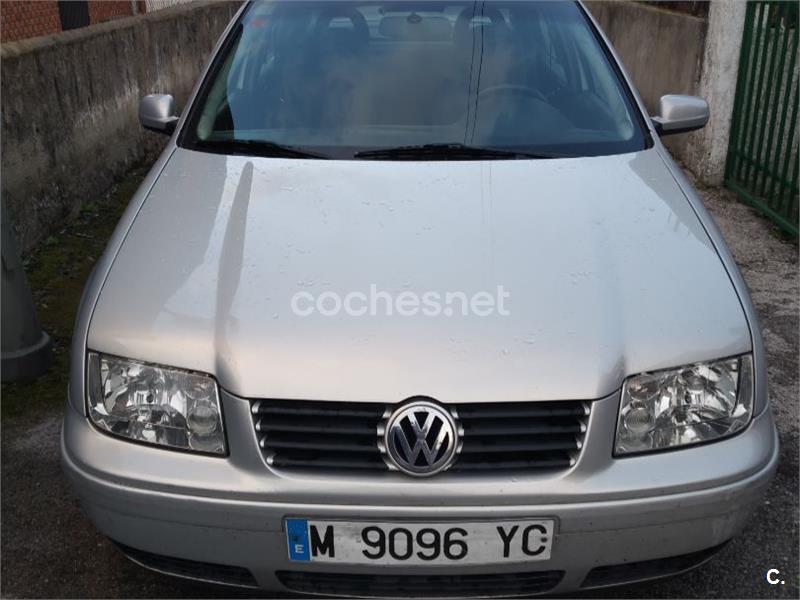 VOLKSWAGEN Bora 1.9 TDI HIGHLINE 115BHP