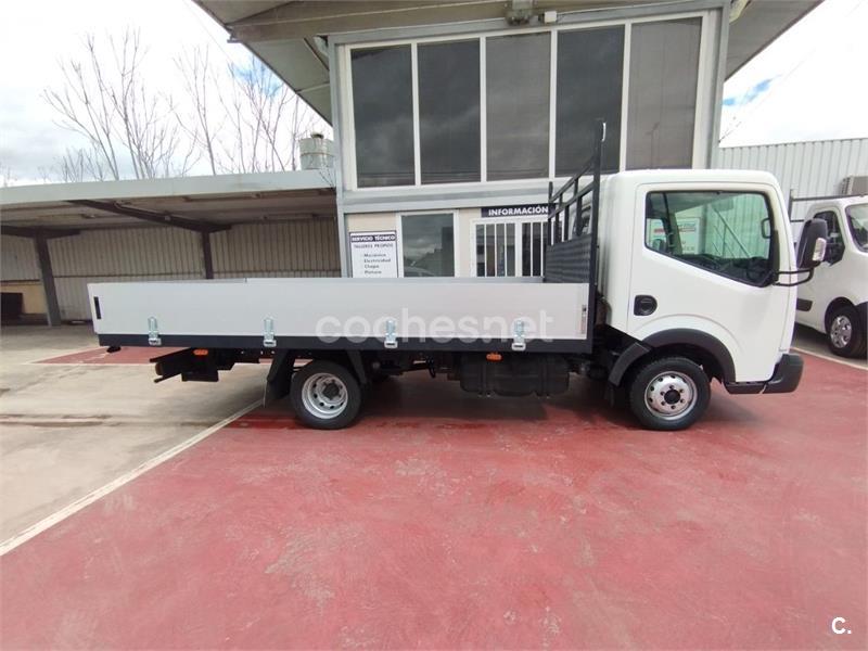 NISSAN NT400 CAJA ABIERTA 4M DOBLE RUEDA TRASERA