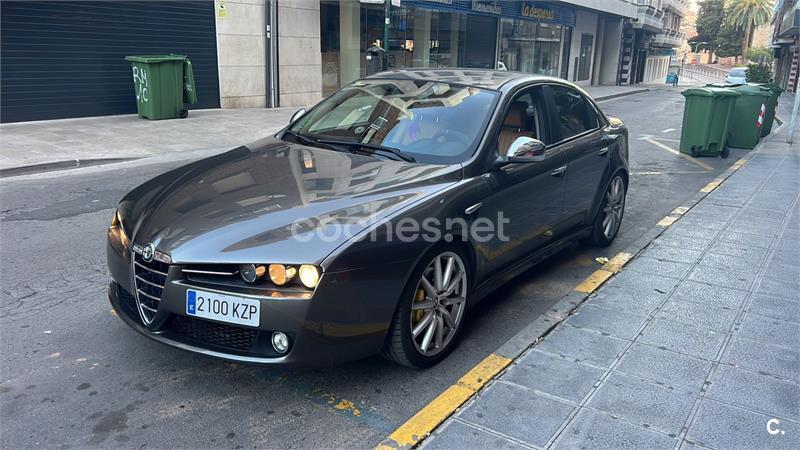 ALFA ROMEO 159 3.2 JTS Q4 ti 4p.