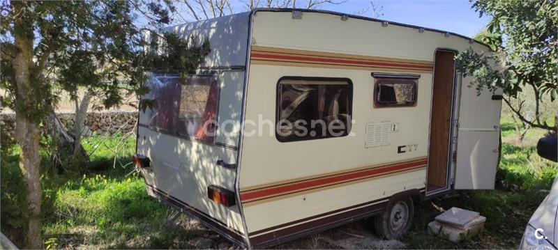 Caravana Burstner ideal para finca 2600 en Baleares Coches