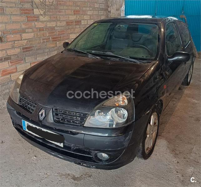 RENAULT Clio